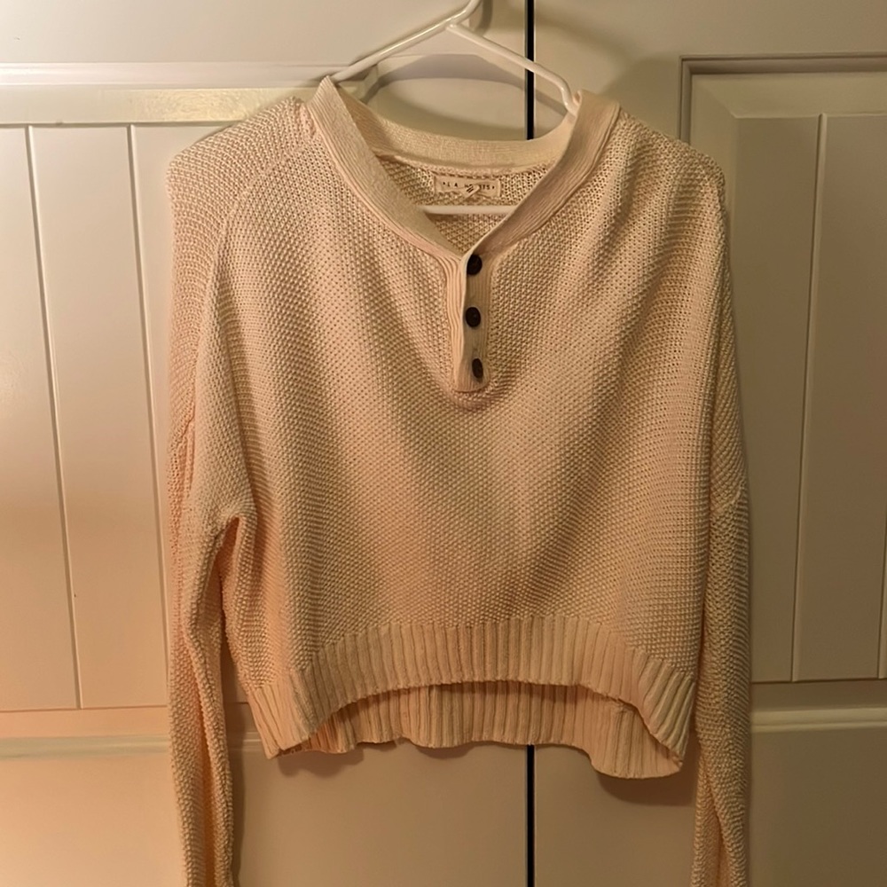 PacSun crème sweater with buttons